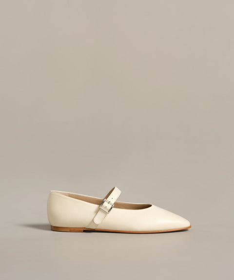 Lana Flat