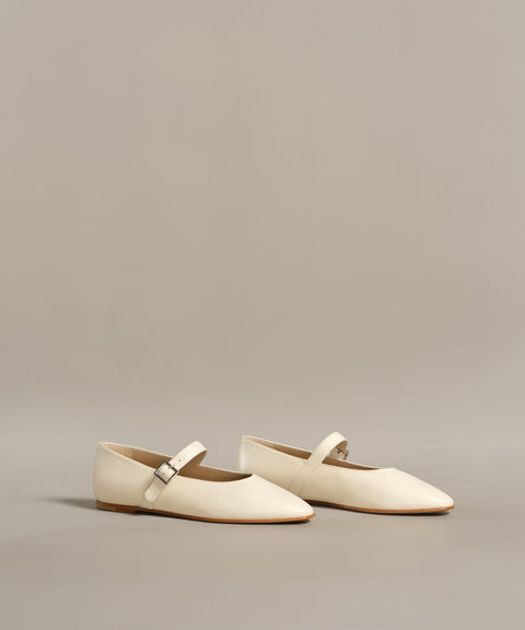 Lana Flat