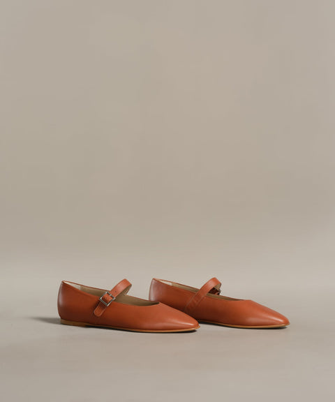 Lana Flat